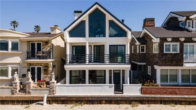 5537 E Seaside Walk, Long Beach, CA 90803