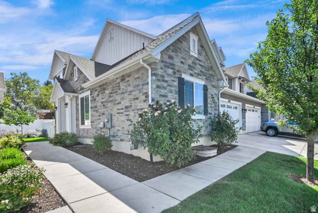 252 N GLENWOOD WAY, North Salt Lake, UT 84010 — photo 3