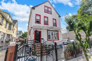 8713 135th Street 2, Kew Gardens, NY 11418
