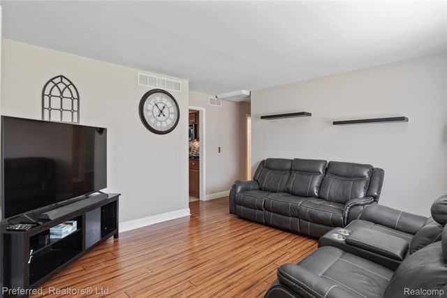 29661 Brown Court, Garden City, MI 48135