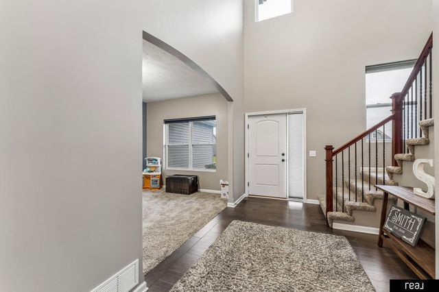 4926 N 205th Street, Elkhorn, NE 68022