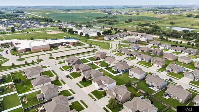 4926 N 205th Street, Elkhorn, NE 68022
