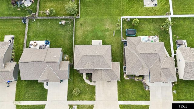 4926 N 205th Street, Elkhorn, NE 68022