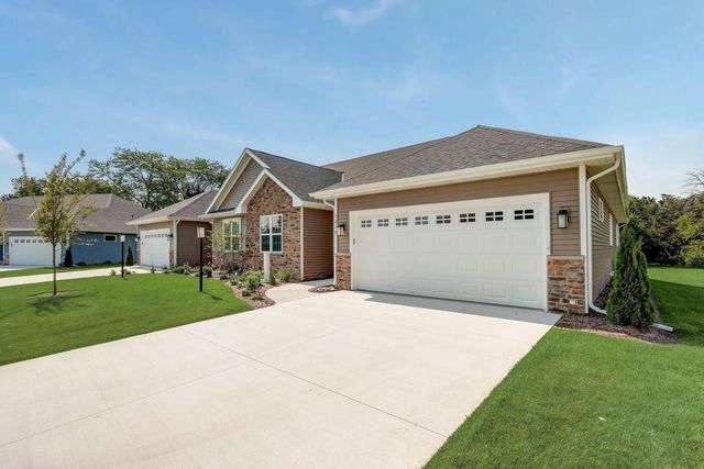 5240 Briarwood CIRCLE, Racine, WI 53402