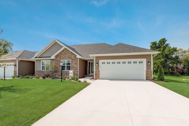 5240 Briarwood CIRCLE, Racine, WI 53402