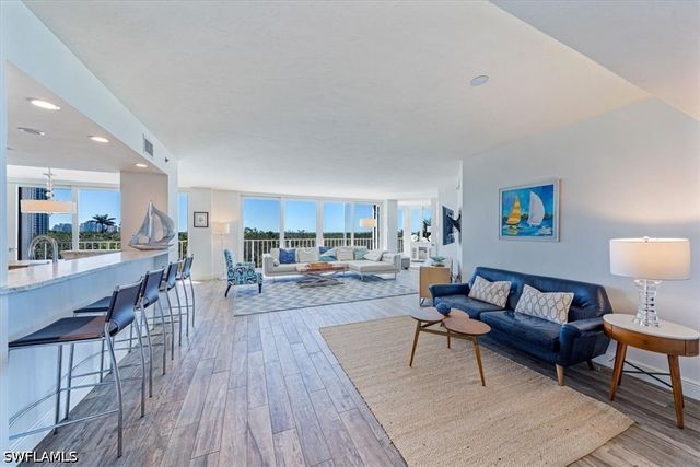 6361 Pelican Bay BLVD 305, Naples, FL 34108