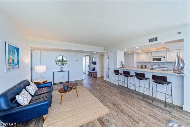 6361 Pelican Bay BLVD 305, Naples, FL 34108