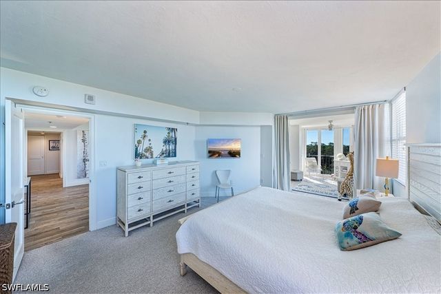 6361 Pelican Bay BLVD 305, Naples, FL 34108