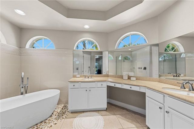 414 SE 30th TER, Cape Coral, FL 33904