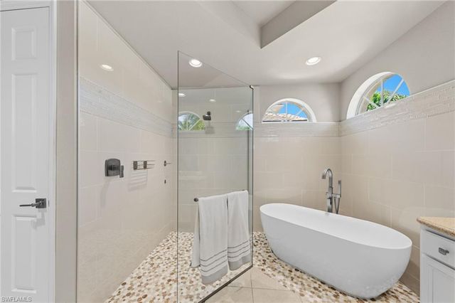 414 SE 30th TER, Cape Coral, FL 33904