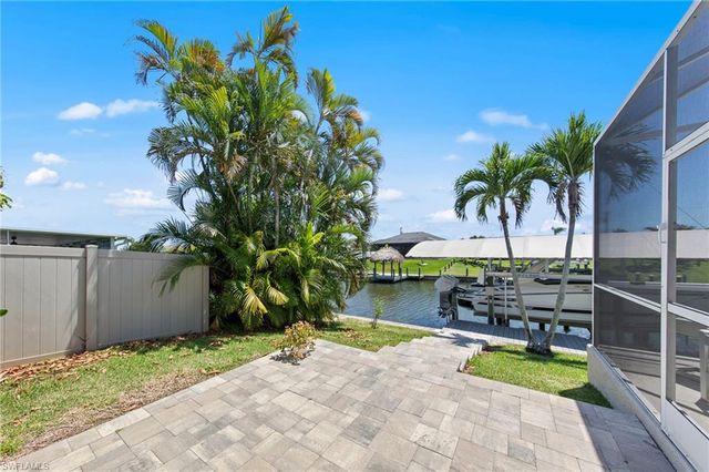 414 SE 30th TER, Cape Coral, FL 33904