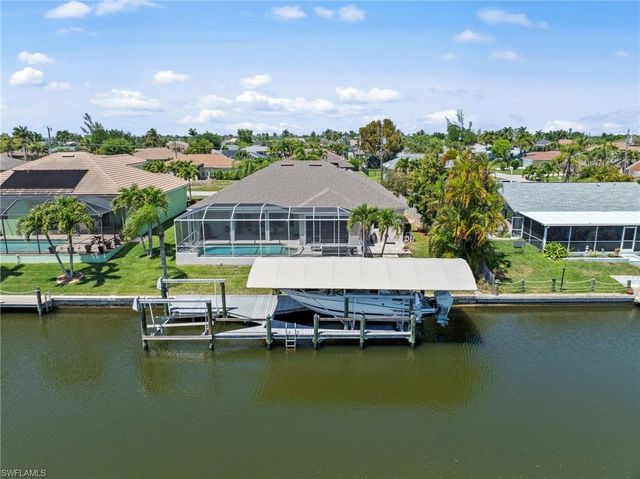 414 SE 30th TER, Cape Coral, FL 33904