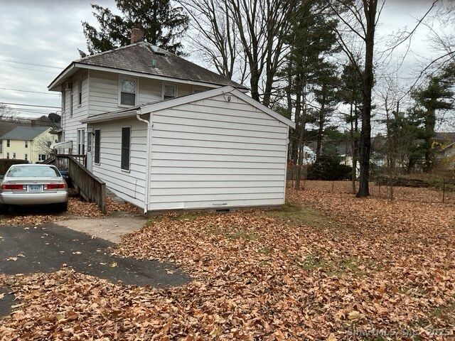 42 Saybrook Road, Middletown, CT 06457