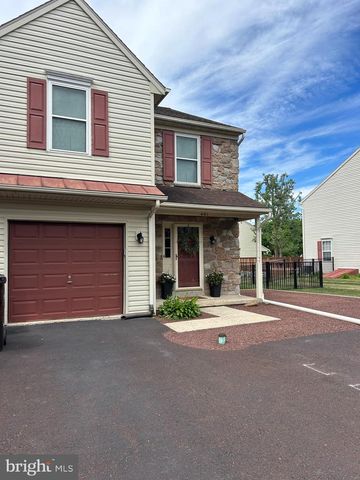 461 BERKSHIRE DR, Souderton, PA 18964