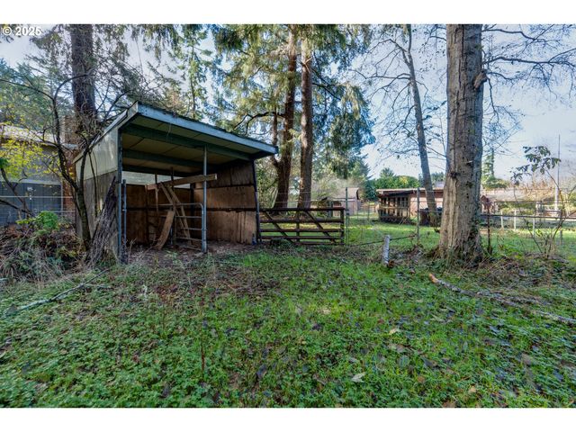 735 3RD St, Gearhart, OR 97138