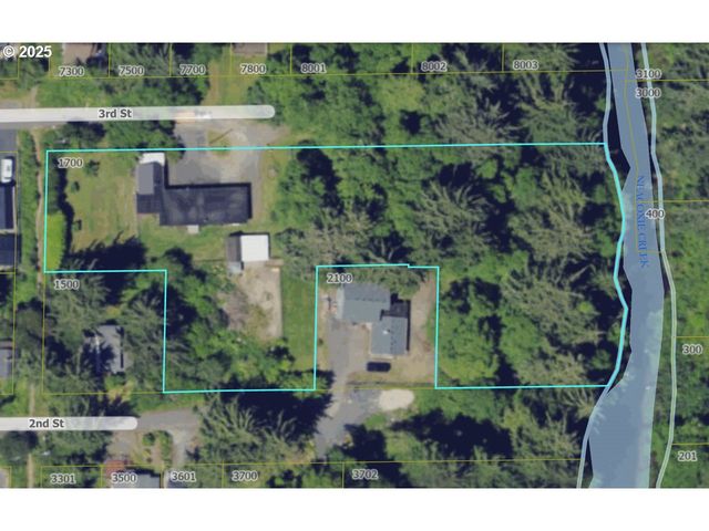 735 3RD St, Gearhart, OR 97138