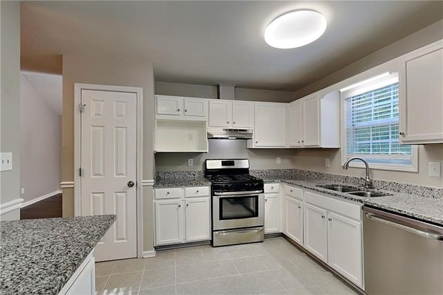 97 Due West Place, Dallas, GA 30157