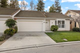 346 Village Drive, Dinuba, CA 93618