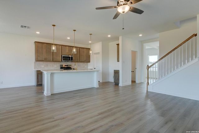 119 Thornbloom, San Antonio, TX 78253