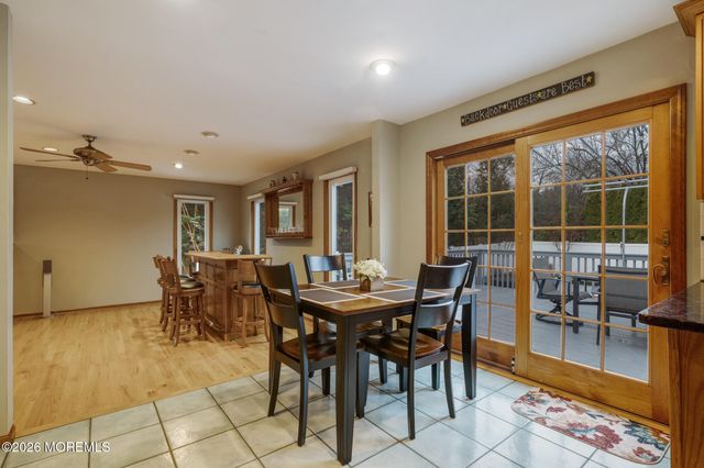 132 Apple Blossom Lane, Middletown, NJ 07748