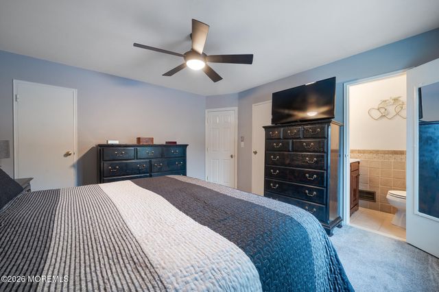 132 Apple Blossom Lane, Middletown, NJ 07748