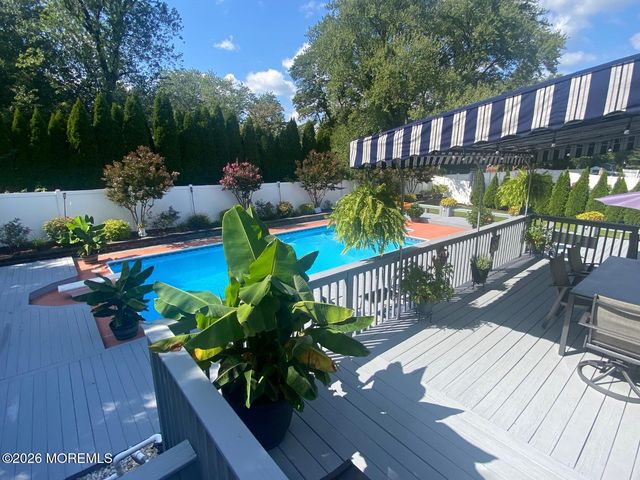 132 Apple Blossom Lane, Middletown, NJ 07748