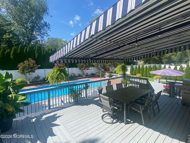 132 Apple Blossom Lane, Middletown, NJ 07748