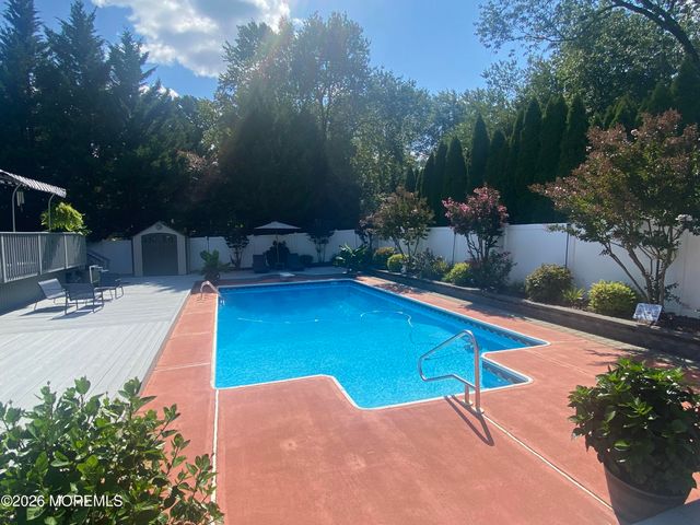 132 Apple Blossom Lane, Middletown, NJ 07748