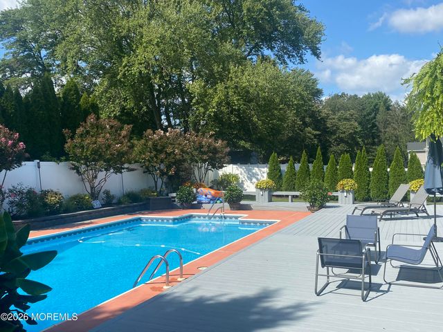 132 Apple Blossom Lane, Middletown, NJ 07748