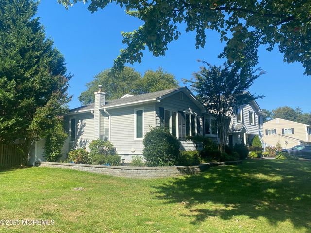 132 Apple Blossom Lane, Middletown, NJ 07748