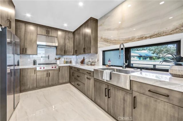 330 Arbolada, Arcadia, CA 91006