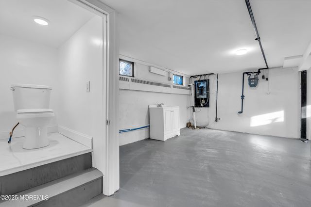 112 Petitt Avenue, Cherry Hill, NJ 08002