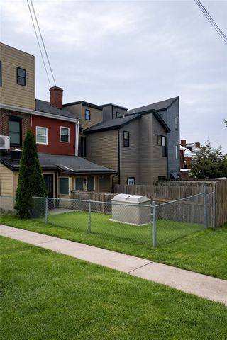 343 46th St, Lawrenceville, PA 15201