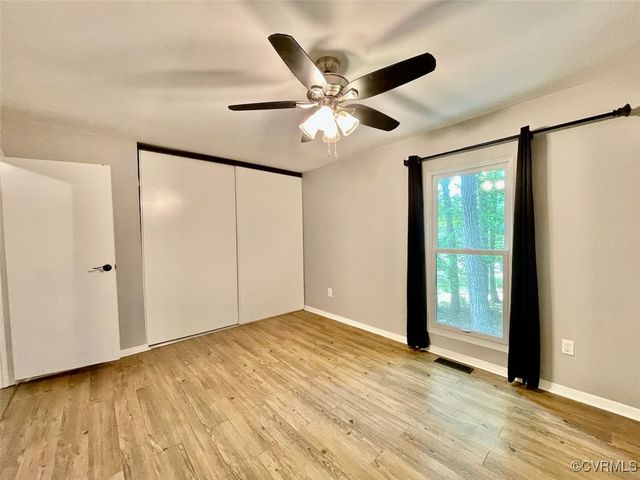 11767 N Briar Patch Dr, Midlothian, VA 23113