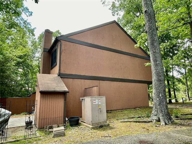 11767 N Briar Patch Dr, Midlothian, VA 23113