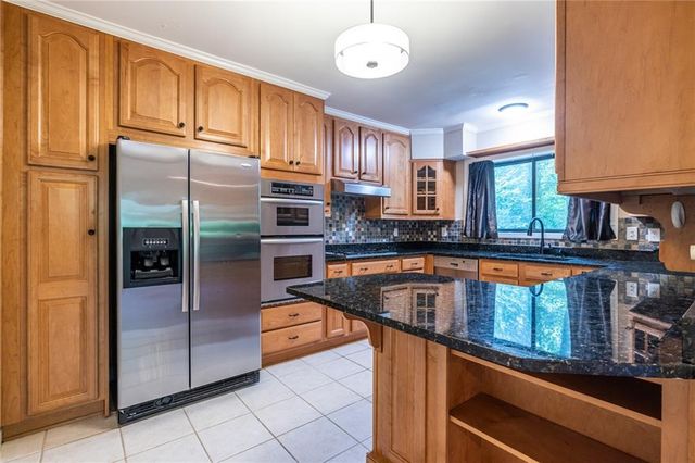 1006 Donegal SE, Smyrna, GA 30080