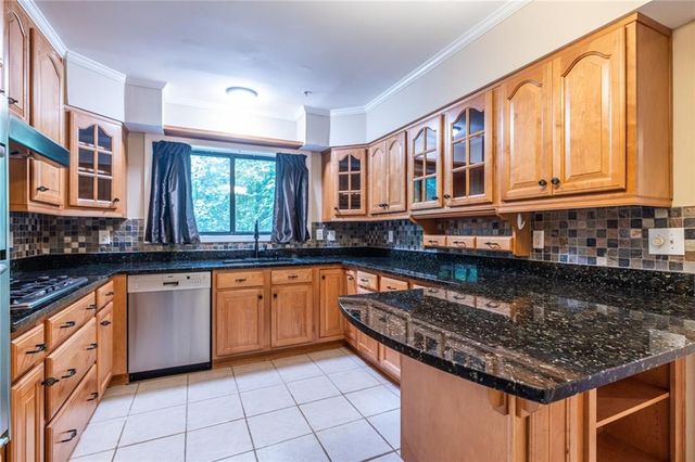 1006 Donegal SE, Smyrna, GA 30080