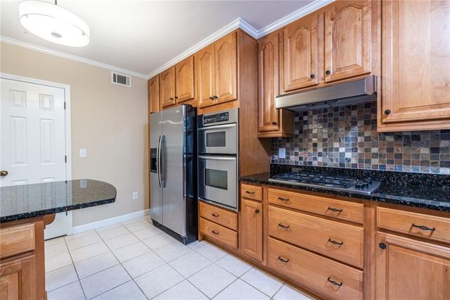 1006 Donegal SE, Smyrna, GA 30080