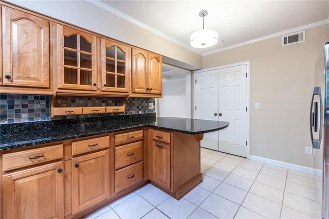 1006 Donegal SE, Smyrna, GA 30080
