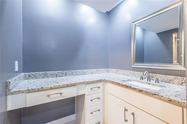 1006 Donegal SE, Smyrna, GA 30080