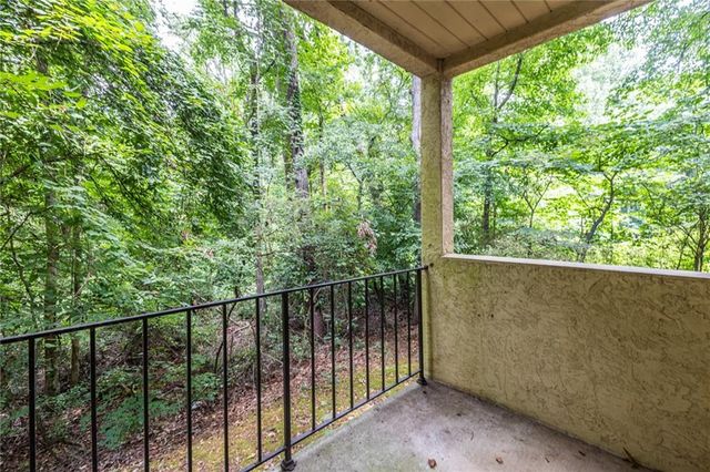 1006 Donegal SE, Smyrna, GA 30080