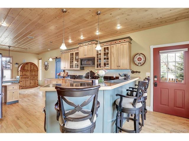 120 Nevava St, Hot Sulphur Springs, CO 80451