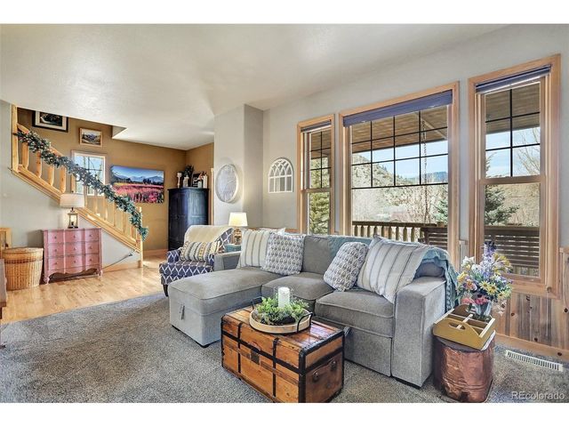 120 Nevava St, Hot Sulphur Springs, CO 80451