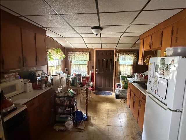 131 Park Avenue, Warwick, RI 02889
