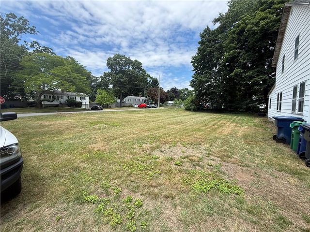 131 Park Avenue, Warwick, RI 02889