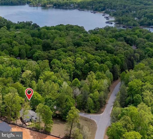 15305 PECAN TREE DR, Mineral, VA 23117