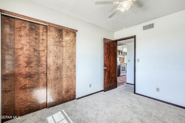 321 Gus Rallis Drive, El Paso, TX 79932