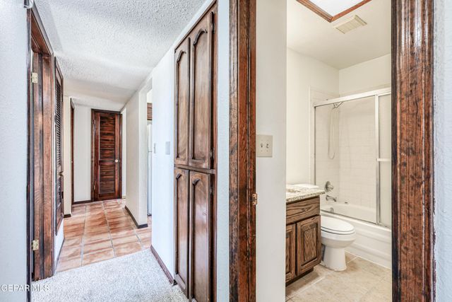 321 Gus Rallis Drive, El Paso, TX 79932