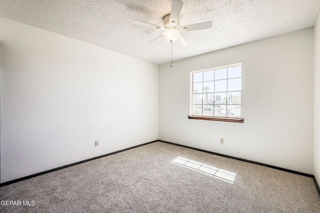 321 Gus Rallis Drive, El Paso, TX 79932