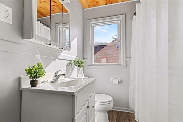 3434 NE Monterey Avenue, Kansas City, MO 64117